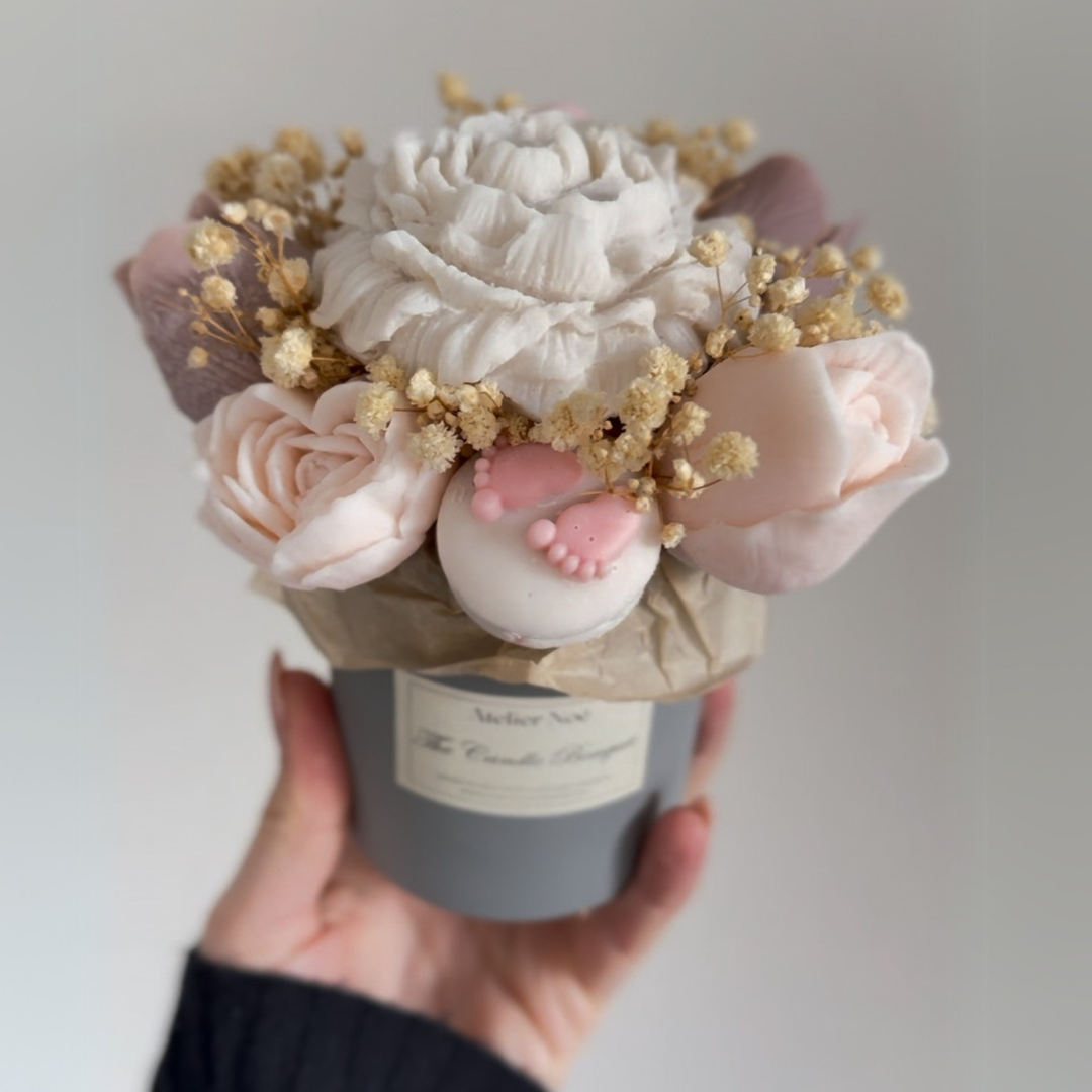 Kaarsenboeket met babythema