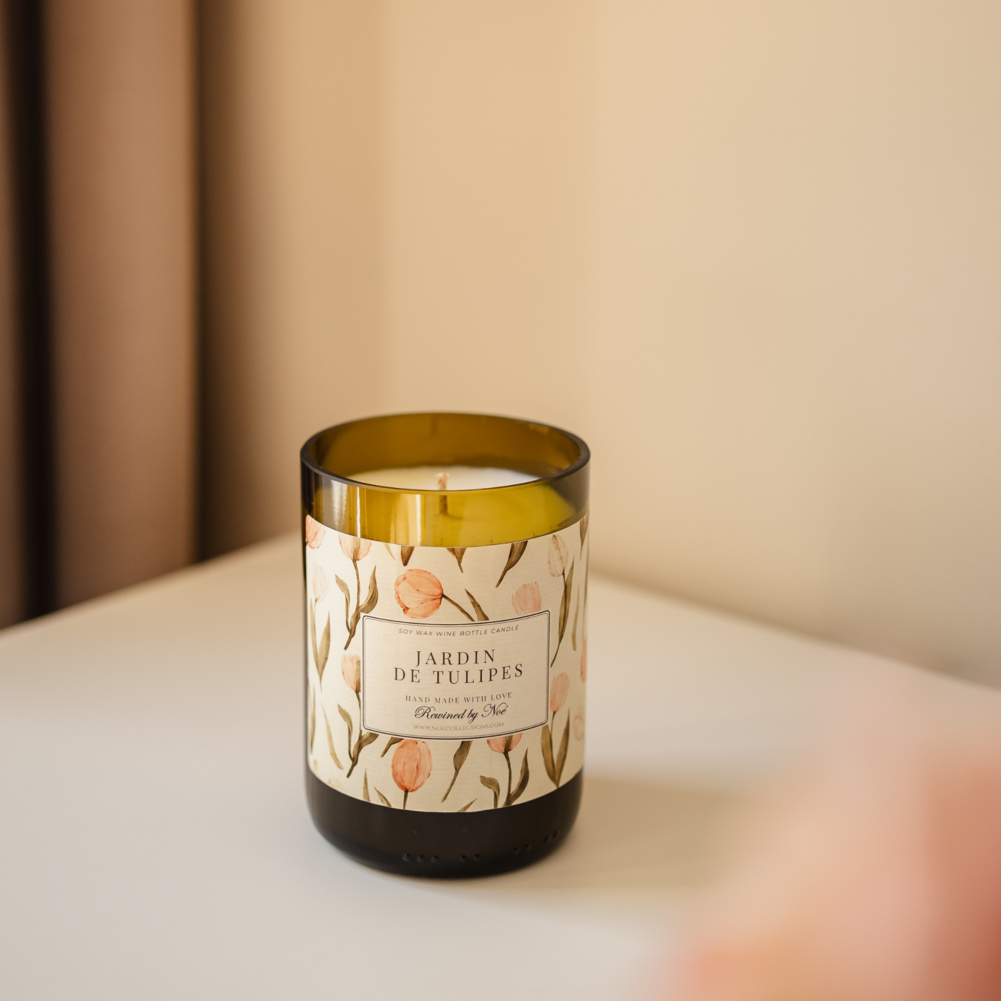 Jardin de Tulipes – Upcycled Wine Bottle Scented Candle - Rewined by Noé